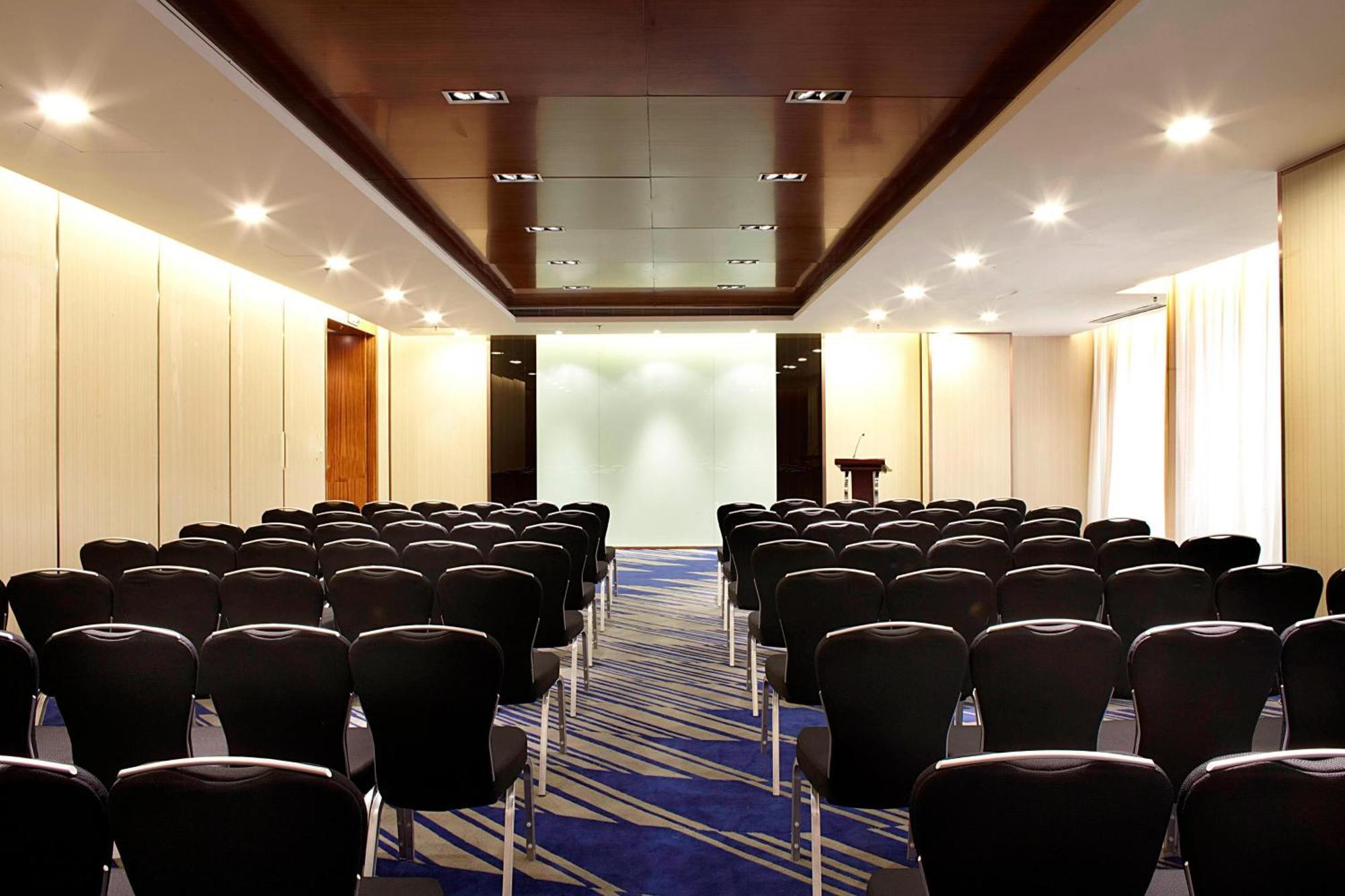 Courtyard By Marriott Shanghai Jiading Exteriör bild